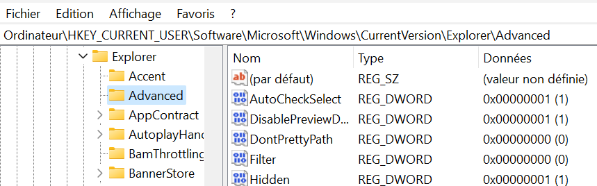 13 solutions pour réparer un menu démarrer Windows 11 qui ne s'affiche pas 14 regedit (registre windows) du processus XAML